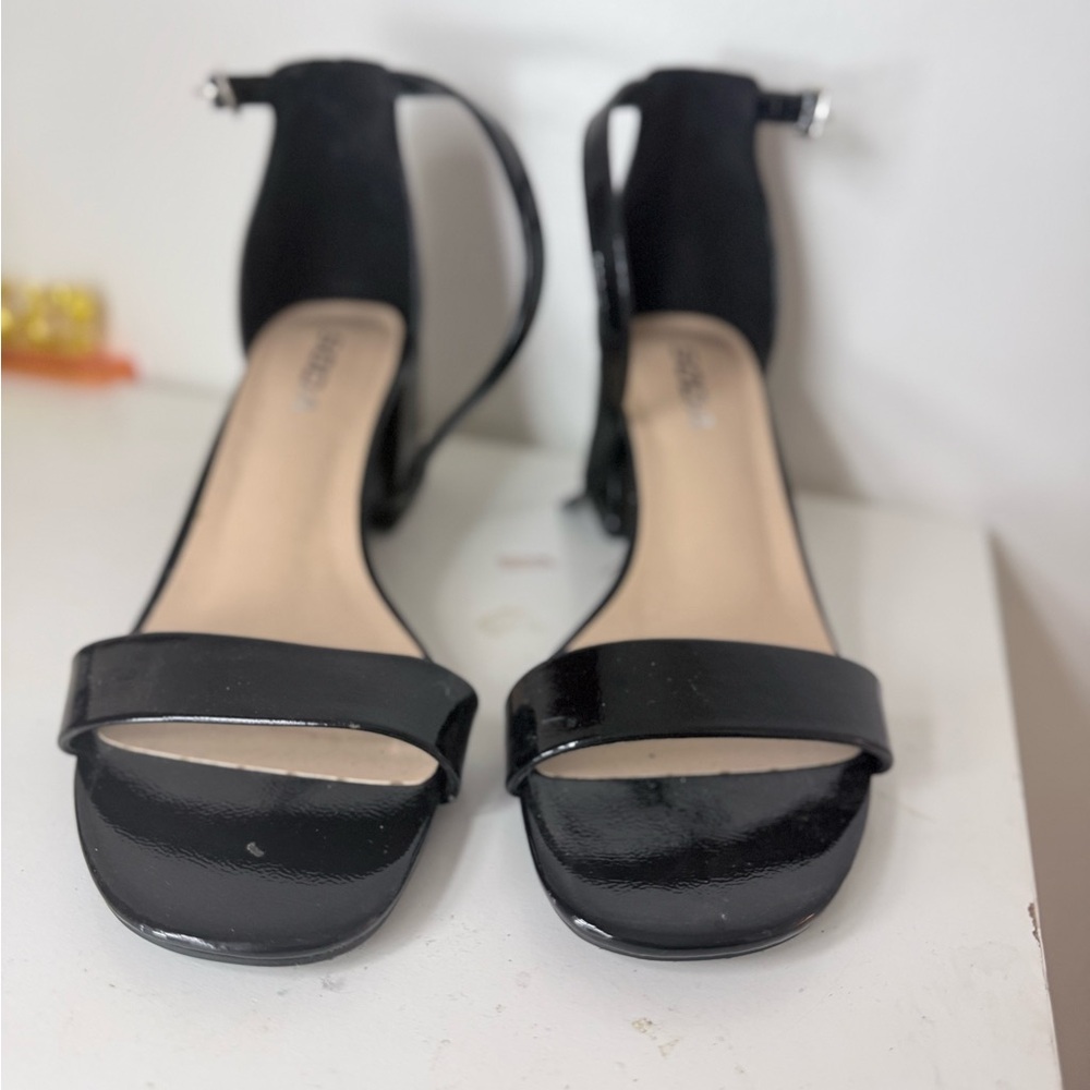 Soda Black Patent Block Heel Sandals – Size 8 Strappy Open Toe Dress Shoes